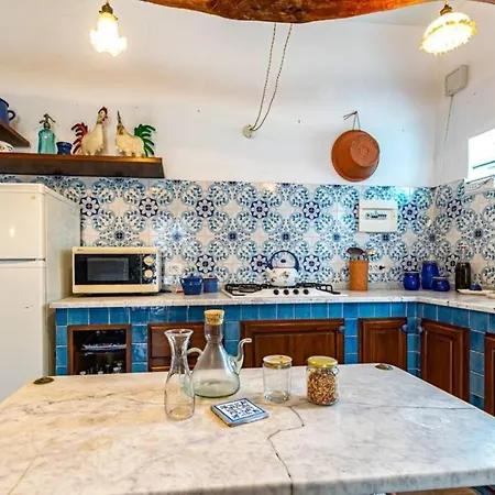 Pula Sardegna A 300 Mt Dal Mare Villa *