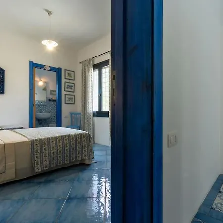 Villa Pula Sardegna A 300 Mt Dal Mare *